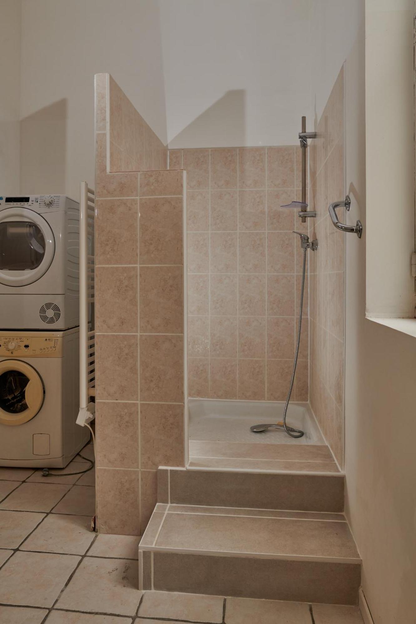 Grand Appartement Au Coeur De سُت المظهر الخارجي الصورة